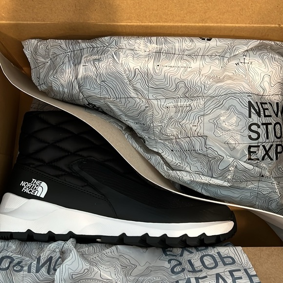 The North Face Thermoball Progressive Zip Tnf Black/Tnf White 5 B (M) NEW - Picture 4 of 5